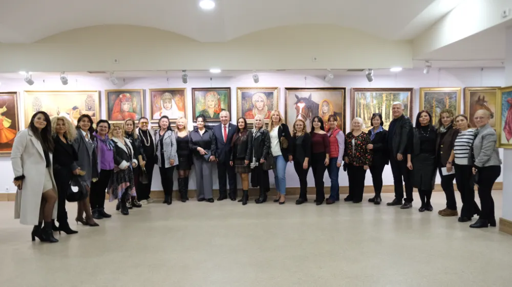 Otantik değerlerin ve folklor öğelerinin işlendiği sergi açıldı 