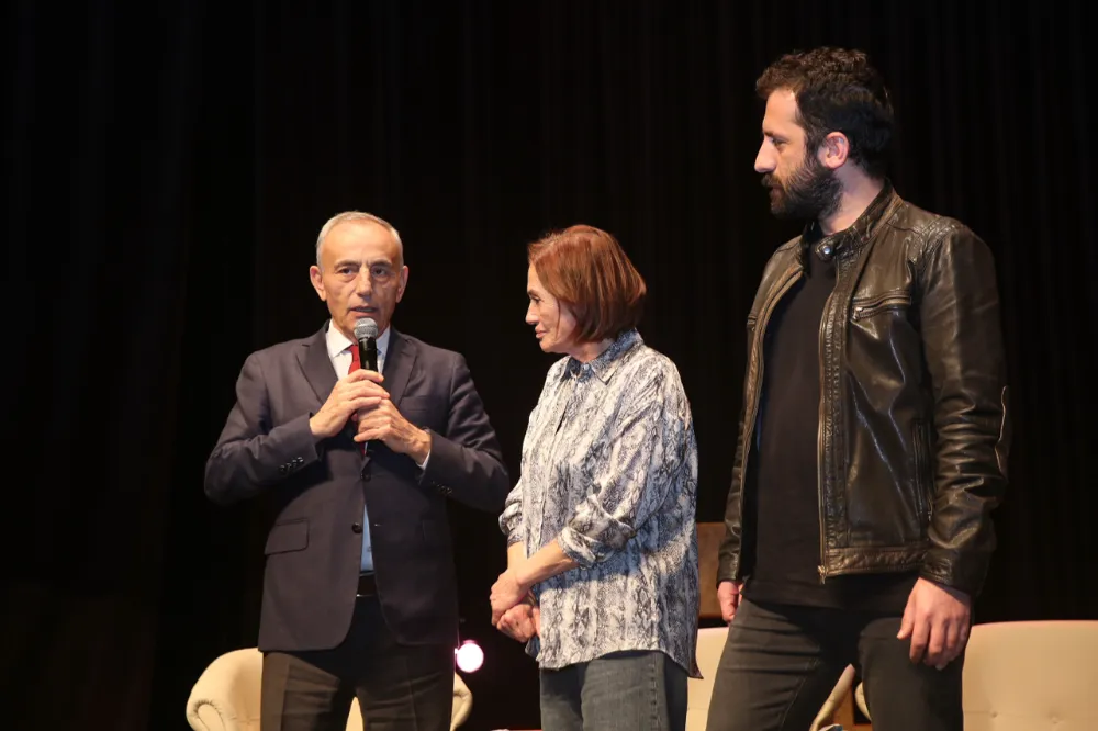 USTA OYUNCU NUR SÜRER VE MUKADDERAT FİLM EKİBİ KÜÇÜKÇEKMECE’DE 