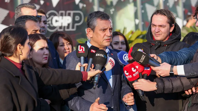 CHP Genel Başkanı Özgür Özel: “Savaş İlan Edilen Bir Taraf Ne Yapıyorsa Onu Yapacağız”  