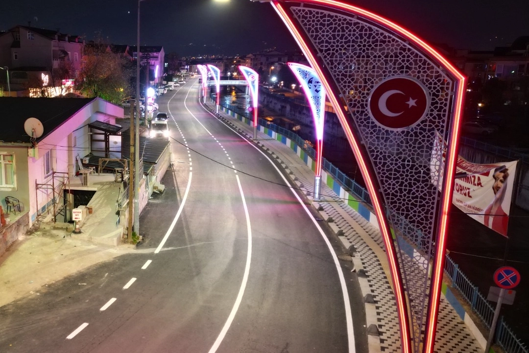 Kocaeli İzmit’te cadde ve sokaklar yenilendi
