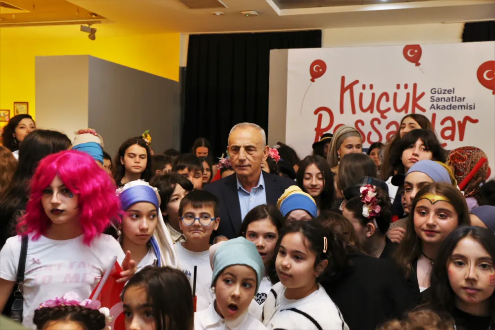 ‘KÜÇÜK RESSAMLAR’ 23 NİSAN ÇOCUK SERGİSİ SEFAKÖY GALERİ KÜP’TE