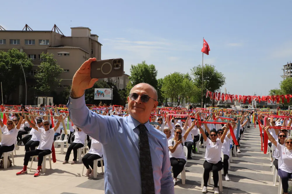 Büyükçekmece’de Dünya Pilates Günü renkli görüntülere sahne oldu 